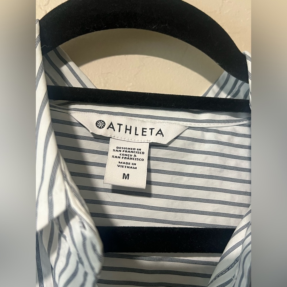 Athleta Midday Cropped Poplin Shirt Repose Navy Stripe Size M - Picture 9 of 14